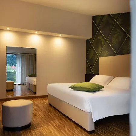 Astoria 4*