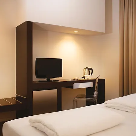 Astoria 4*