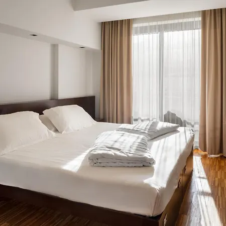 Astoria Hotel 4*