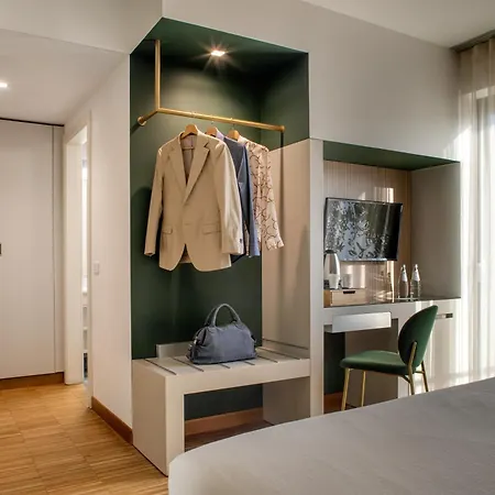 Astoria 4*